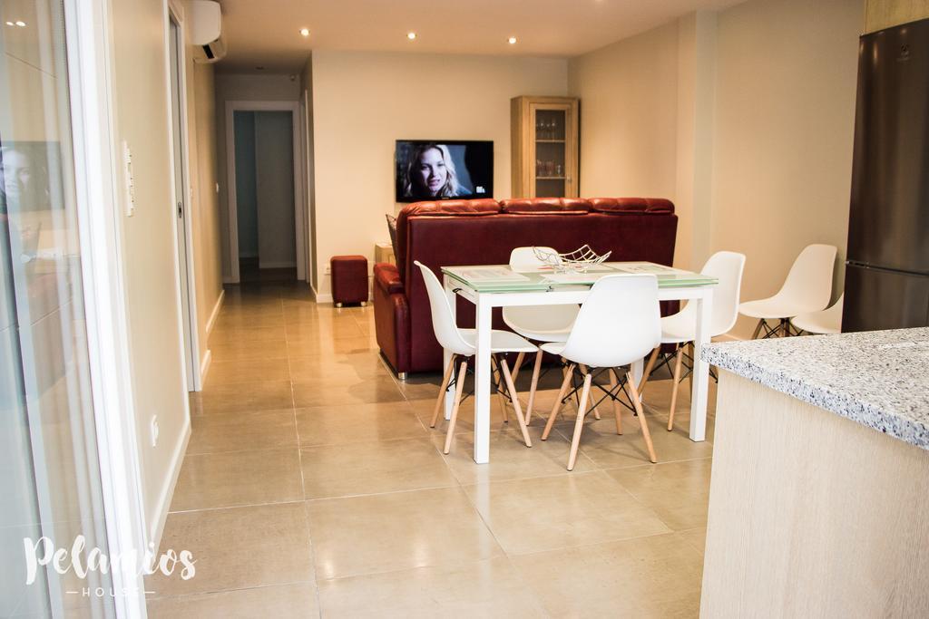 Pelamios House Apartment ซานติอาโก เด กอมโปสเตลา ภายนอก รูปภาพ