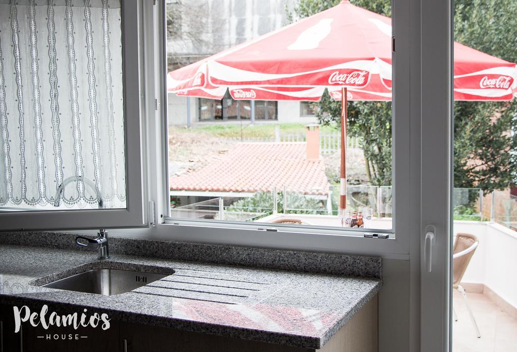 Pelamios House Apartment ซานติอาโก เด กอมโปสเตลา ภายนอก รูปภาพ